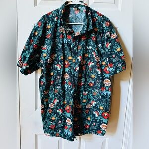 Nintendo Super Mario Floral Button Up shirt in size XXL.